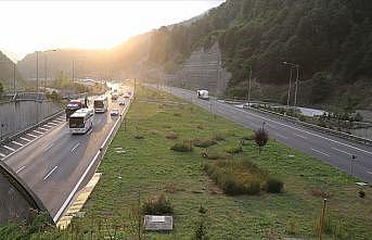 Anadolu Otoyolu Bolu Dağı geçidinde trafik rahatladı