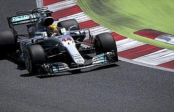 Singapur'da kazanan Hamilton