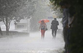 Meteorolojiden 11 il için sağanak ve fırtına uyarısı