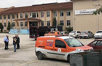 Sakarya'da lisede gaz kokusu şüphesi