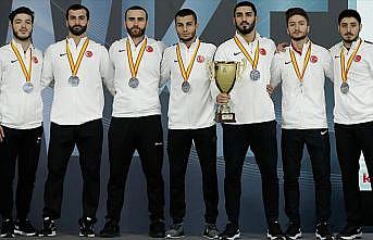 Millilerden Dünya Karate Şampiyonası'nda 6 madalya