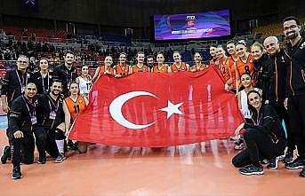 Eczacıbaşı VitrA Kadın Voleybol Takımı dünya üçüncüsü