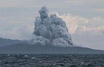 Anak Krakatau Yanardağı'nda bir günde 37 patlama oldu