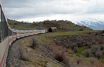 Vangölü Ekspresi ile eşsiz manzaralar eşliğinde seyahat imkanı