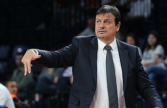 Ergin Ataman iki yıl daha Anadolu Efes'te