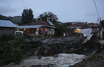 Başkentte kuvvetli sağanak yağış: 2 ölü