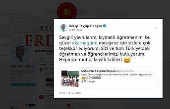 Cumhurbaşkanı Erdoğan çocukların karne sevincine ortak oldu