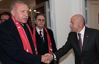 Cumhurbaşkanı Erdoğan, TFF Başkanı Özdemir ile görüştü