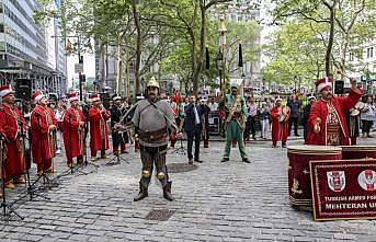 New York'ta Türk bayrağı ve mehter coşkusu