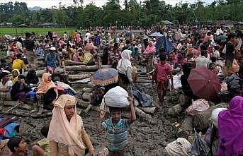 Arakanlı Müslümanlar Myanmar'ın vatandaşlık formülüne karşı