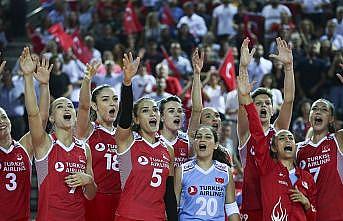 A Milli Kadın Voleybol Takımı Fransa'yı da rahat yendi