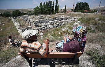 'Antik kente sıfır' mahallede tarihle iç içe yaşam