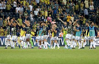 Fenerbahçe evindeki açılış maçlarında sorun yaşamıyor