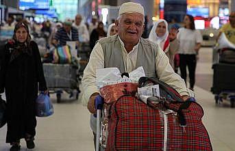 İlk hac kafilesi yurda döndü