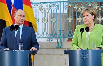 Putin ile Merkel Suriye meselesini görüştü