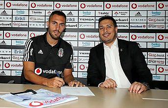 Victor Ruiz Beşiktaş'a 3 yıllık imza attı