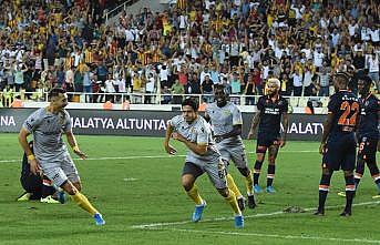 Yeni Malatyaspor 3 puanı 3 golle aldı