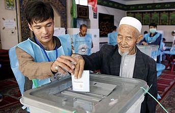 Afganistan'da halk sandık başında