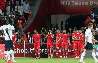 Futbolda milli mesai başlıyor