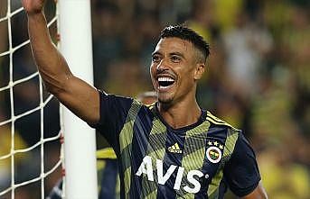 Fenerbahçe'de Nabil Dirar'ın sözleşmesi 2 yıl uzatıldı