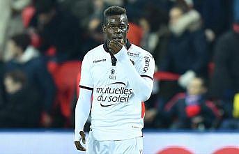 Roma Kulübünden ırkçı tezahüratlara maruz kalan Balotelli'ye destek mesajı