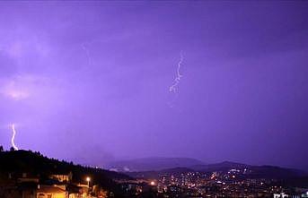 Meteorolojiden fırtına ve sağanak uyarısı