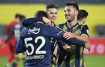 Sessiz maçta Fenerbahçe İstanbulspor'u 4 golle geçti