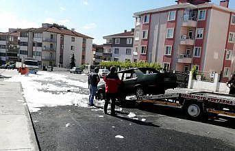 Bursa'da seyir halinde yanan araç kullanılamaz hale geldi