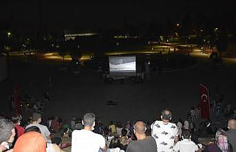 Bursa'da açık hava sinema günleri başladı