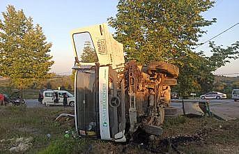 Kocaeli'de kamyonla çarpışan otomobildeki 4 kişi öldü