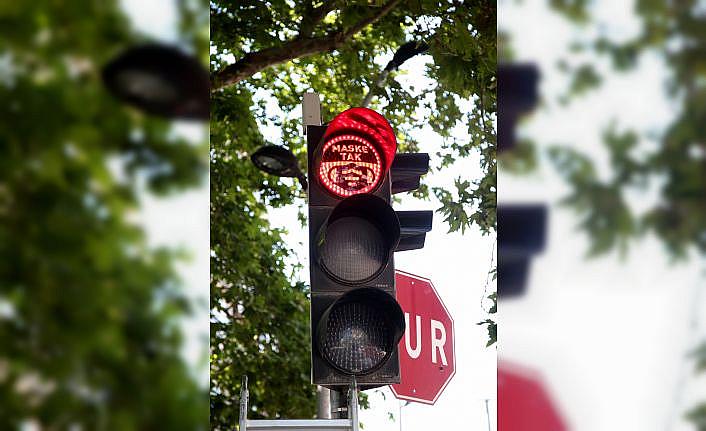 Sakarya'da trafik ışıklarıyla 