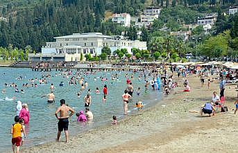 Kocaeli'deki mavi bayraklı plajlarda bayram tatili yoğunluğu