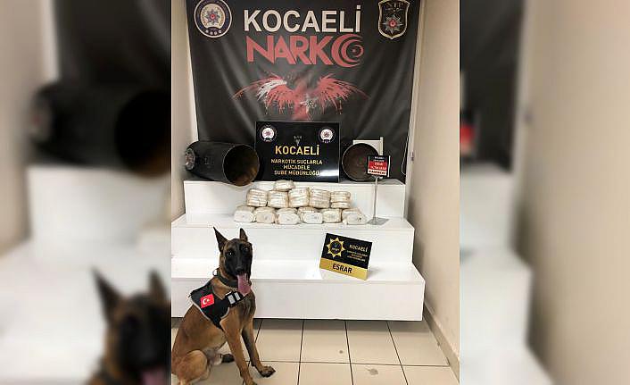 Kocaeli'de 14 kilo 700 gram takoz esrar ele geçirildi