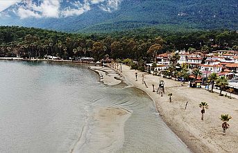 Muğla'da deniz suyu 40 metre çekildi