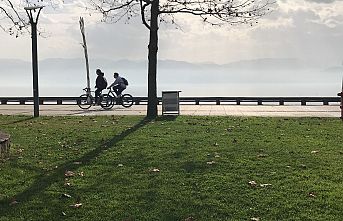 Kocaeli'de vatandaşlar bahardan kalma günün tadını çıkardı