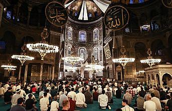 Ayasofya-i Kebir Cami-i Şerifi'nin ibadete açılmasının üzerinden bir yıl geçti