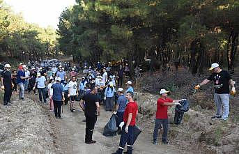 Keşan'da ormandan 10 kamyon çöp toplandı