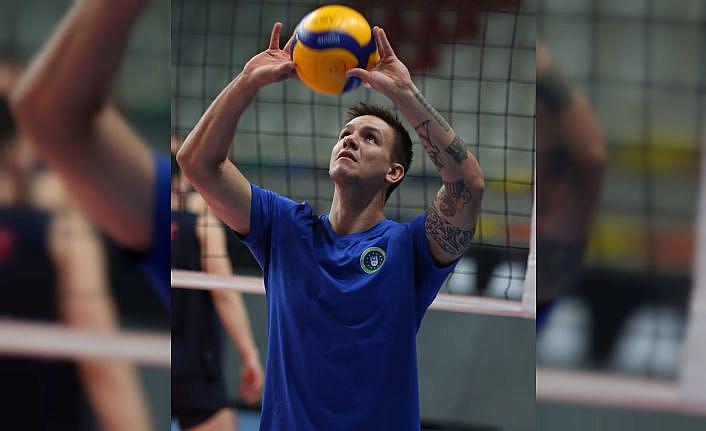 Bursa Büyükşehir Belediyespor Brezilyalı voleybolcu Radke'yi transfer etti