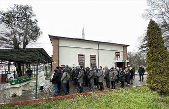 Sinema yazarı Murat Özer Sakarya'da son yolculuğuna uğurlandı