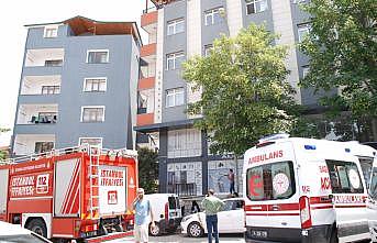 Ataşehir'de apartmanda çıkan yangın söndürüldü