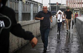 İstanbul'da gök gürültülü sağanak etkili oluyor