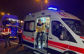 Kocaeli'de 2 kamyonun çarpıştığı kazada bir kişi yaralandı