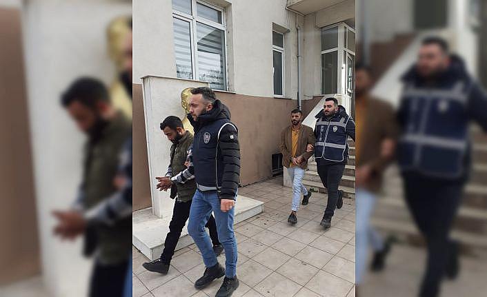 Hayvan barınağından hırsızlık yapan 2 zanlı tutuklandı