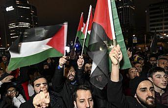 İsrail'in Mescid-i Aksa saldırısı İstanbul'da protesto edildi