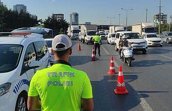 İstanbul'da usulsüz siren-çakar kullanan araçlara yönelik denetim yapıldı