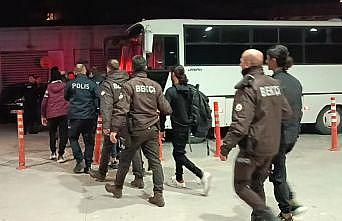 Bursa'da 30 düzensiz göçmen yakalandı