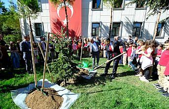 Kırklareli'nde Cumhuriyetin 100. yılı kapsamında 2023 fidan toprakla buluştu