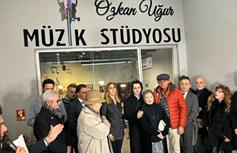 Özkan Uğur Müzik Stüdyosu İstanbul'da açıldı