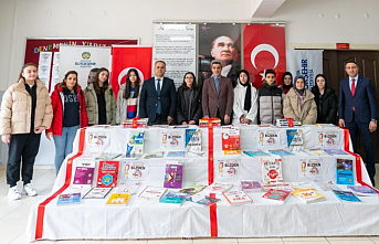 Malatya'da öğrencilere kitap desteği