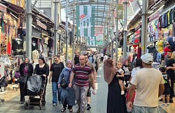 Bursa çarşısı ilgisini koruyor!